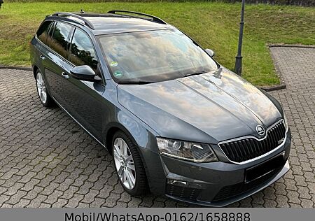 Skoda Octavia Combi RS 1Hand Kamera
