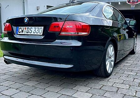 BMW 330d -