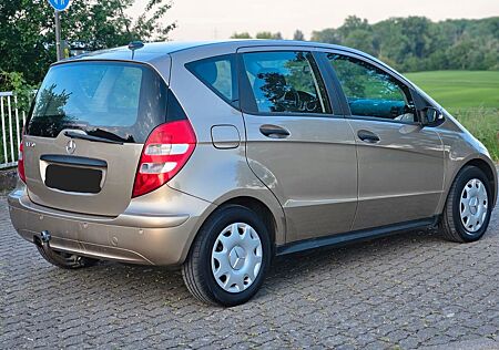 Mercedes-Benz A 170 ELEGANCE Tüv Neu