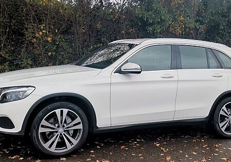 Mercedes-Benz GLC 250 d 4MATIC Autom. -*U-FREI*AHk* TÜV neu*