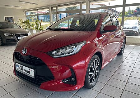 Toyota Yaris Hybrid Team D *LED*Automat*NAVI*AHK*ACC*