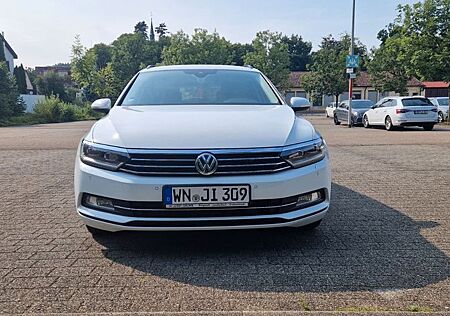 VW Passat Variant Volkswagen 2.0 TDI Comfortline Variant C...