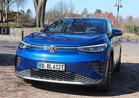 VW ID.4 Volkswagen Pro Perform. 77 kWh AHK Komfort Travel Assist