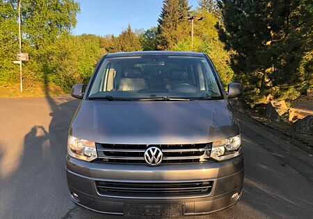 VW T5 Multivan Volkswagen Langversion Links und Rechts Türen