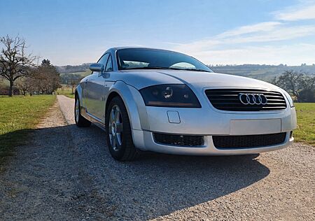 Audi TT Coupe 1.8T 132 kW -