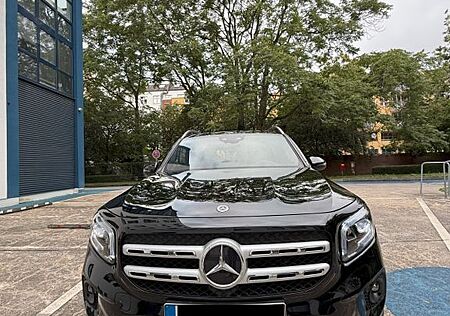 Mercedes-Benz GLB 200 7 Seater, Progressive.