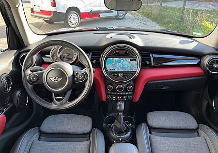 Mini Cooper D John Cooper Works Paket, Automatik, Ausstattung