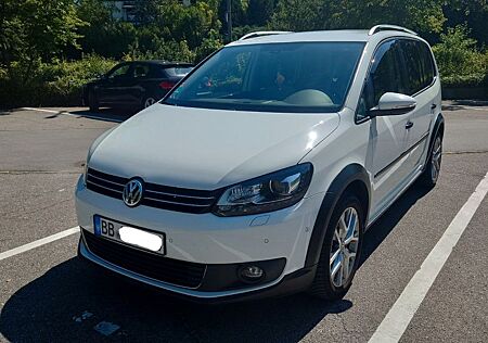 VW Touran Volkswagen Cross 2.0 TDI 130kW 177PS DSG Xenon