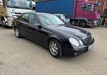 Mercedes-Benz E 200 CDI CLASSIC