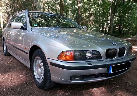 BMW 523i E39 Touring