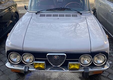 Alfa Romeo Giulia 1300 Super Nuova