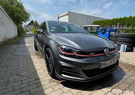 VW Golf Volkswagen 2.0 TSI GTI