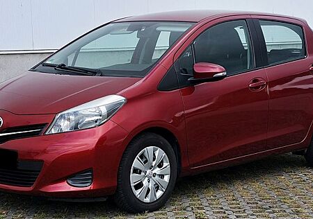 Toyota Yaris Automatik Navi Kamera Top Zustand