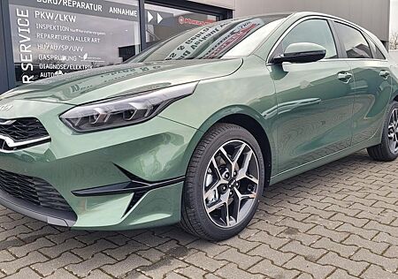 Kia Cee'd Ceed Platinum AT*LED*Navi*Shzg*PDCv+h*Cam*SD*17"