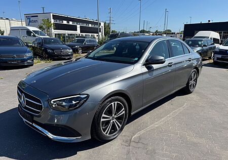 Mercedes-Benz E 200 E -Klasse Lim. Avantgarde, Kamera, LED,