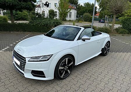 Audi TTS Roadster 2.0 TFSI S tronic quattro -