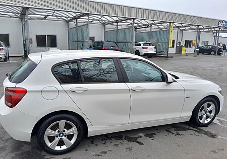 BMW 116i Sport Line Sport Line