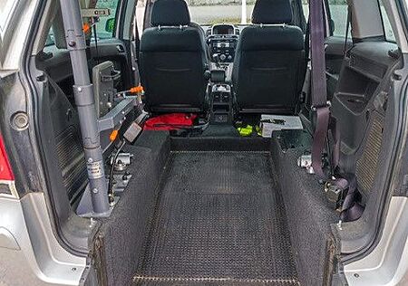 Opel Zafira 1.8 mit Rollstuhlrampe