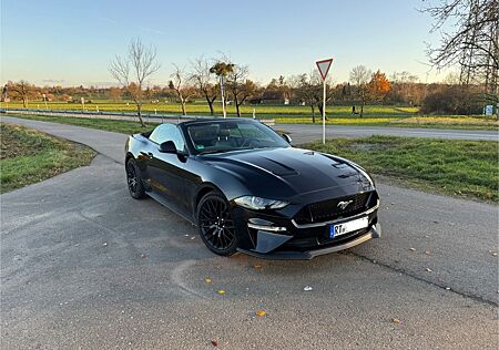 Ford Mustang GT V8 Cabrio Automatik Magne Ride