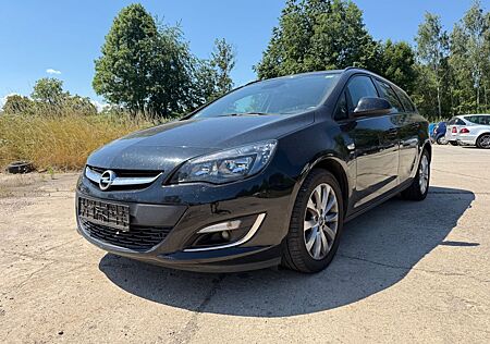 Opel Astra J Sports Tourer Active,Klima,Navi,Shz,Pc