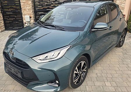 Toyota Yaris Hybrid Style 1.5 116PS CVT*NAV*KAM*LED*PDC