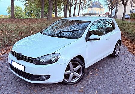 VW Golf Volkswagen 1.4 TSI 90 kW Highline Highline