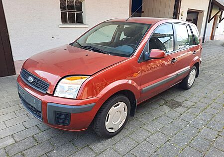Ford Fusion 1,4 16V + +