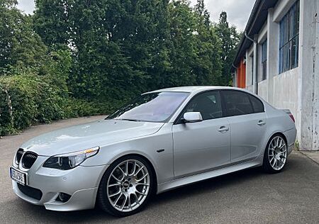 BMW 545i V8