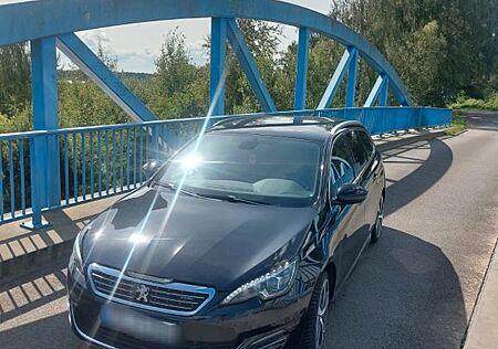 Peugeot 308 SW 1.2 e-THP 130 SW GT- Line