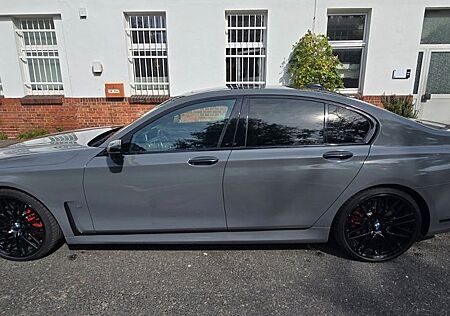 BMW 740d xDrive M Paket VOLL Hybrid