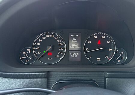Mercedes-Benz C 180 KOMPRESSOR T CLASSIC Classic