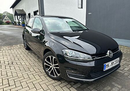 VW Golf Volkswagen Vll 1.4 TSI 90 kW Highline Pano Navi SHZ