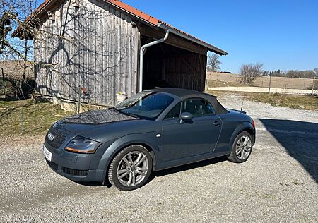 Audi TT Roadster 1.8T 110KW -