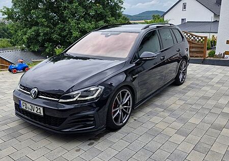 VW Golf Volkswagen 2.0 TDI GTD Variant GTD