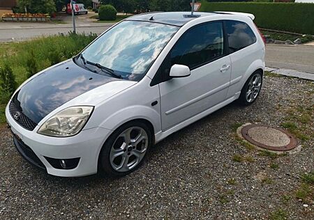 Ford Fiesta ST
