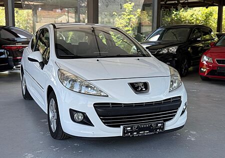 Peugeot 207 Urban Style-Klima-8 Fach Bereift