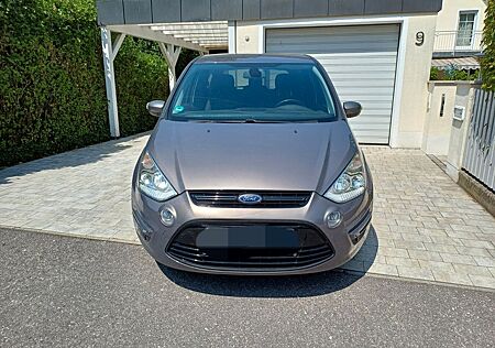 Ford S-Max 2,0 TDCi 120kW DPF Titanium PowerShift...