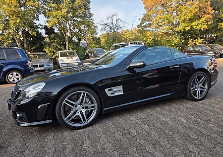 Mercedes-Benz SL 63 AMG Deut-Fahrzeug.