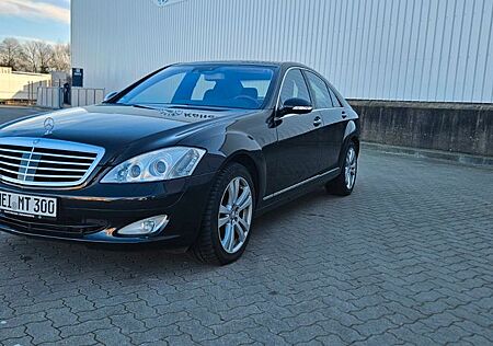 Mercedes-Benz S 500 - Vollausstattung