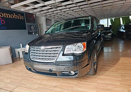 Chrysler Grand Voyager Touring*7-Sitzer*PDC*Klima*8xAlu*