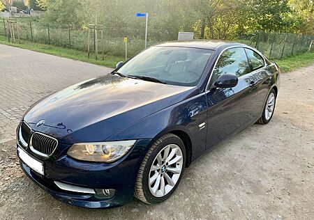 BMW 335i xDrive Coupé / Navi / ACC / SHZ