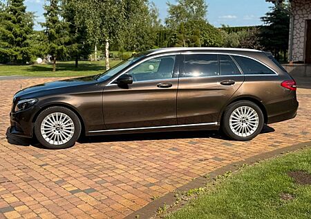 Mercedes-Benz C 200 d T 9 G EXCLUSIVE NAVI TEILLEDER AHK LED
