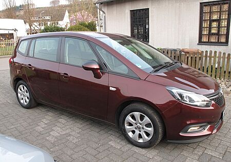 Opel Zafira Tourer Scheckheft AHK 7Sitzer TÜV/AU neu