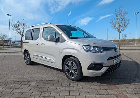 Toyota Pro Ace Proace City 1,2-l-Turbo 81kW L1 Shuttle Shuttle
