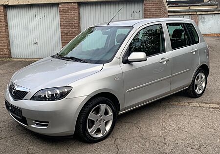 Mazda 2 Lim. 1.4 Active*AUTOMATIK*KLIMA*E-FENSTER*TÜV*