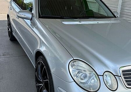 Mercedes-Benz E 220 CDI CLASSIC Classic