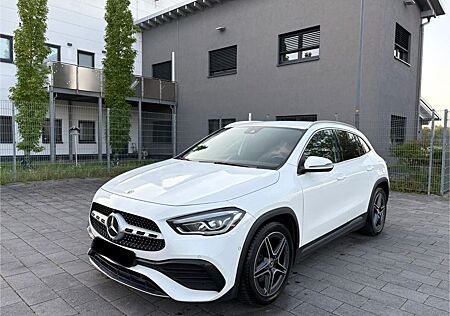 Mercedes-Benz GLA 200 d * AMG - LINE * KAMERA * LED *VOLL *
