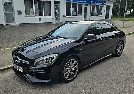 Mercedes-Benz CLA 45 AMG Mercedes-AMG CLA 45 4MATIC DCT Me...
