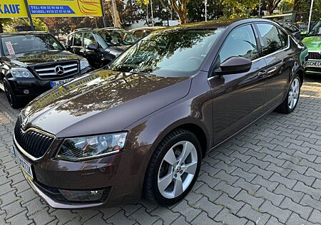 Skoda Octavia Lim. Style *AUTOMATIK*