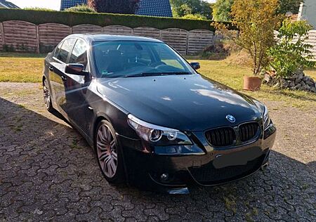 BMW 545i A -